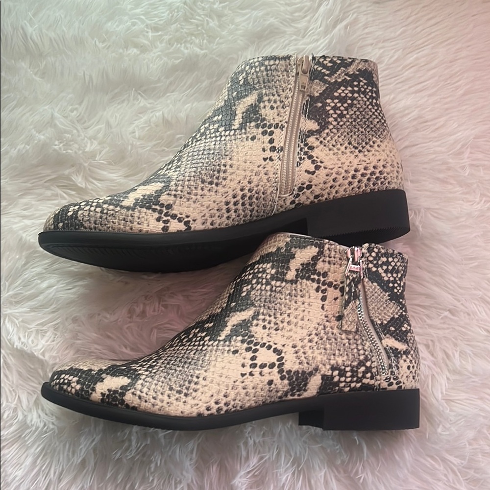 Time and Tru Tan Ankle Booties with Side Zipper